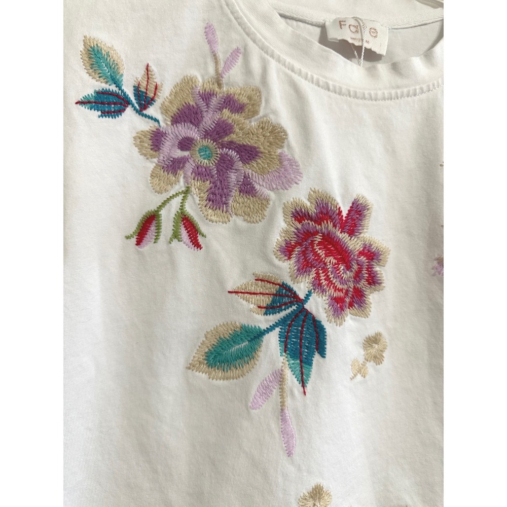 Fate White Floral Embroidered Cap Sleeve Cotton T-Shirt Sz Medium Cottagecore - Picture 6 of 8